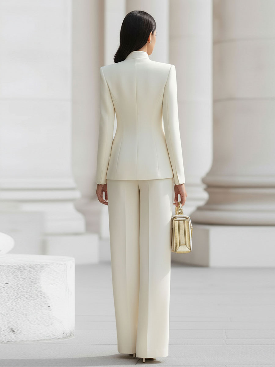Christina - Compleet Elegante in Crème met Gouden Accenten