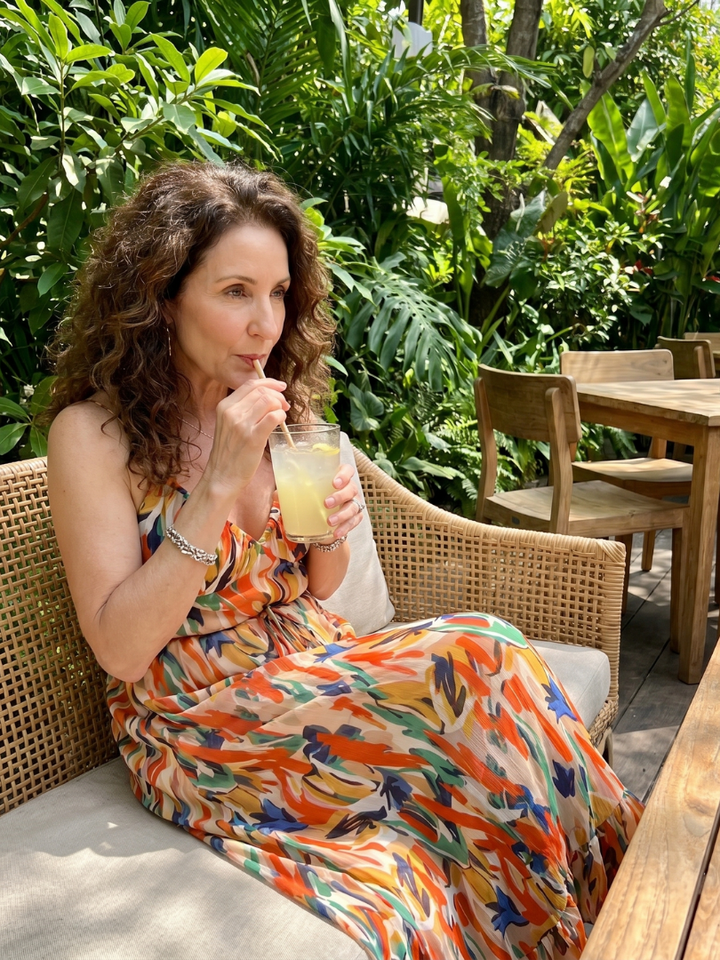 Dorothea | Midikleed met Spaghettibandjes