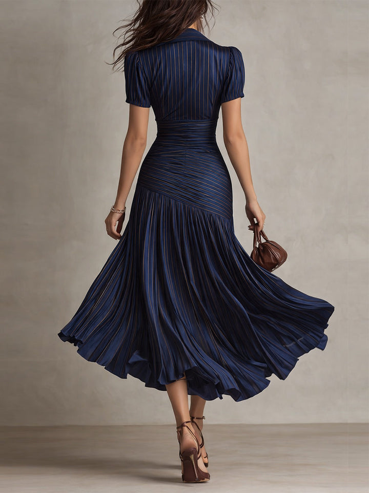 Adriana - Midi jurk in retro satijn met strepen