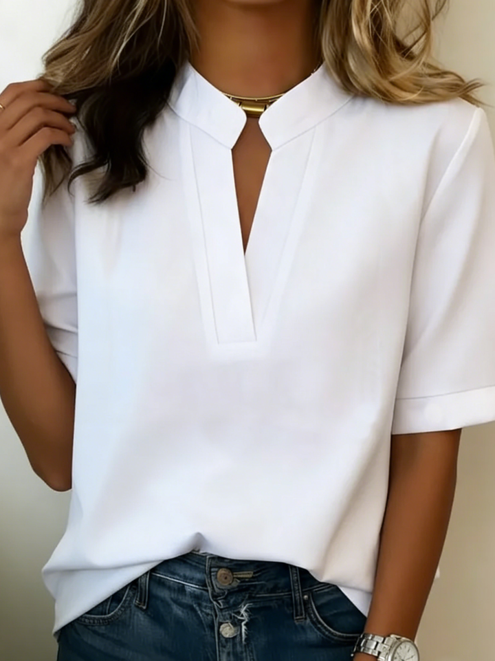 Margaux | Chic Blouse met V-Hals en Gouden Detail