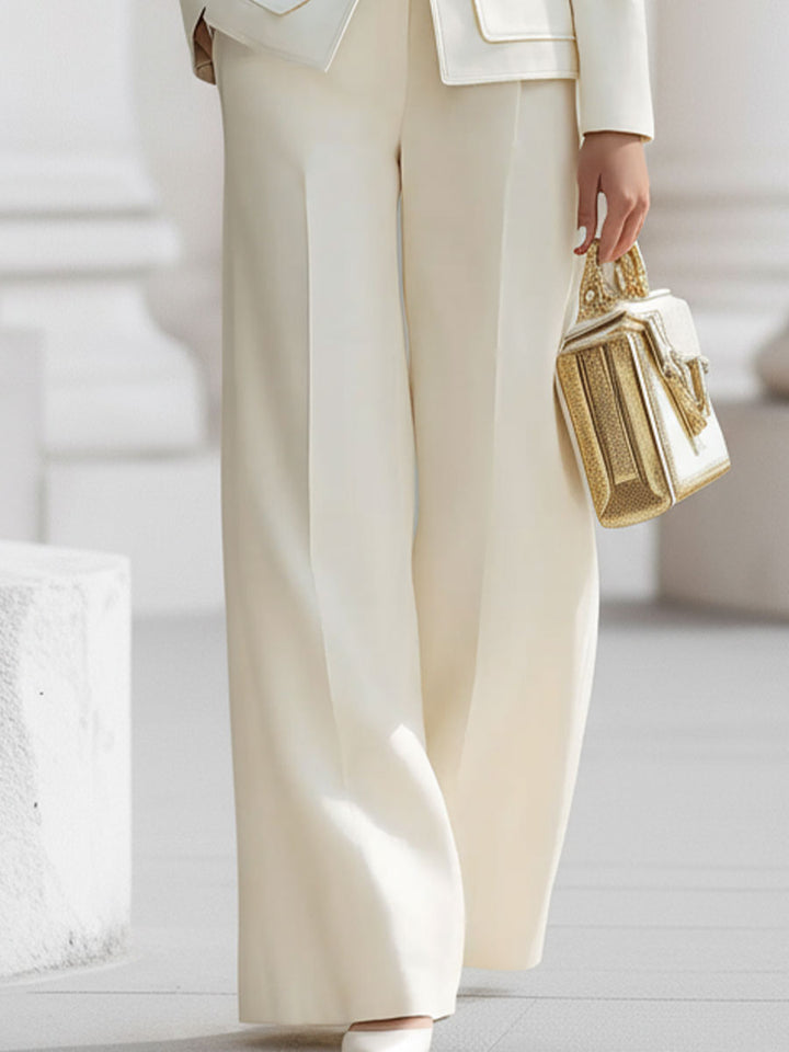 Christina - Compleet Elegante in Crème met Gouden Accenten