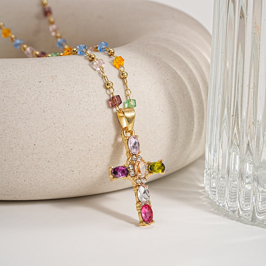 Kruis Ketting met Stralende Edelsteen