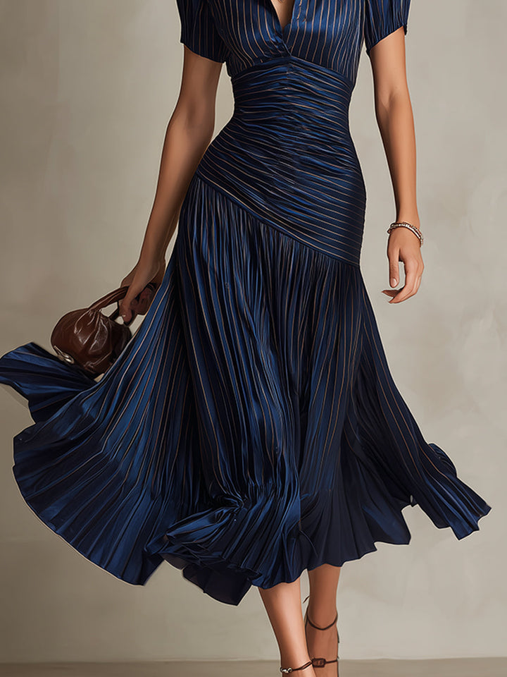 Adriana - Midi jurk in retro satijn met strepen