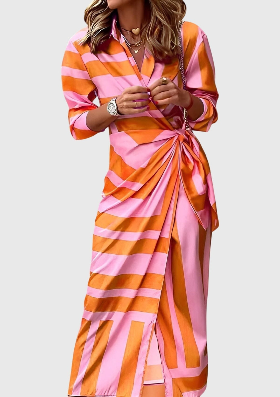 Everly | Elegante Wikkeljurk met Print