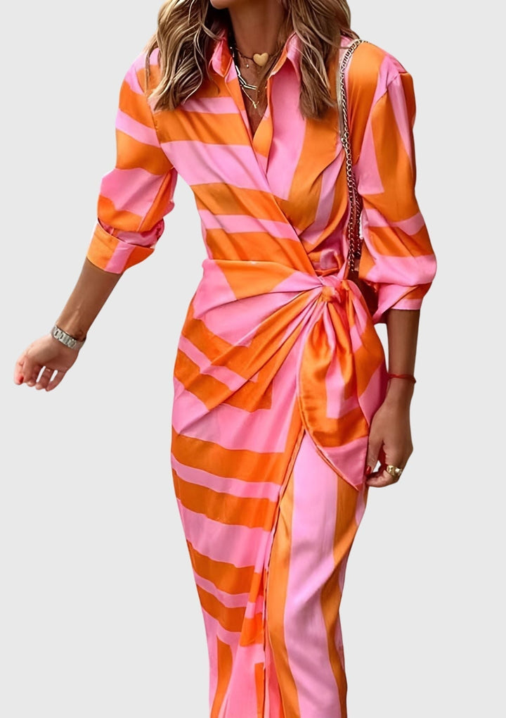 Everly | Elegante Wikkeljurk met Print