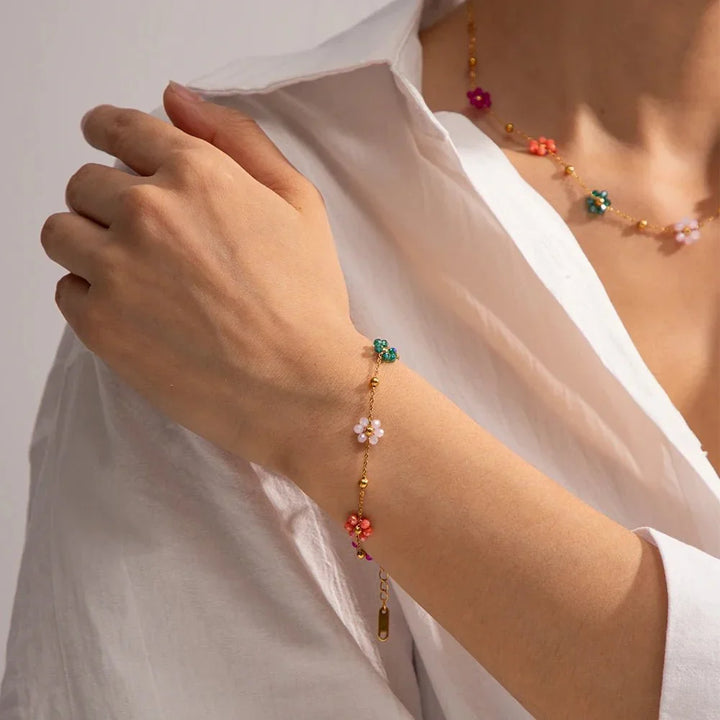 Collectie van Delicate Lente Bloemjuwelen