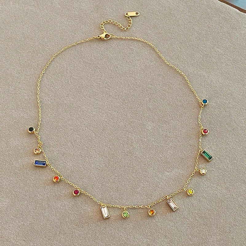 Choker Ketting met Verspreide Dainty Kristallen