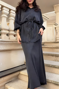 Radomira – compleet met geknoopte blouse